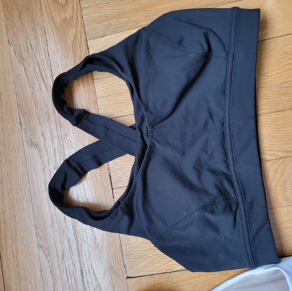 Lululemon 5 Piece Bundle Align Jogger, Bras, Swiftly Tech Tee, Fast & Free Crop - Picture 7 of 16